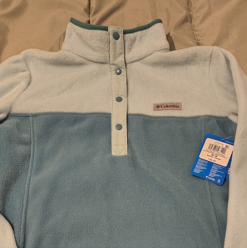 Columbia Teal and Cream Fleece Top